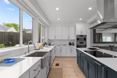 27 Weatherly Avenue, Newport, RI 02840 - Photo 5