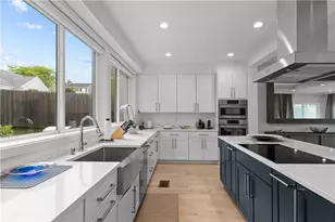 27 Weatherly Ave, Newport, RI 02840 - Photo 5