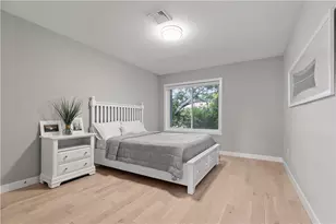 27 Weatherly Ave, Newport, RI 02840 - Photo 15