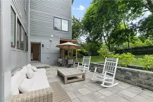 27 Weatherly Ave, Newport, RI 02840 - Photo 27