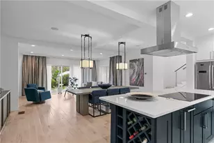 27 Weatherly Ave, Newport, RI 02840 - Photo 5