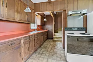 3 Larkin St, South Kingstown, RI 02879 - Photo 9