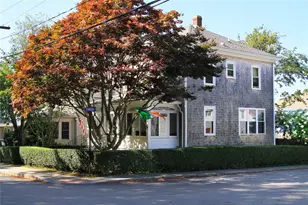 22 Bateman Ave, Newport, RI 02840 - Photo 3