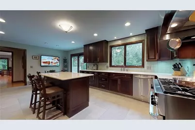 48 Saint George Court, Warwick, RI 02888 - Photo 9