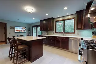 48 St George Ct, Warwick, RI 02888 - Photo 9