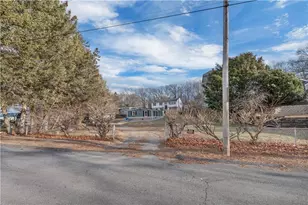 1 Admiral St, Woonsocket, RI 02895 - Photo 25