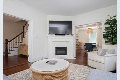 27 Mann Avenue, Newport, RI 02840 - Photo 9