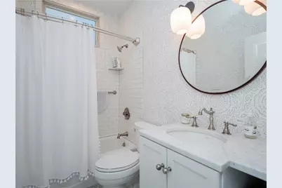 27 Mann Avenue, Newport, RI 02840 - Photo 19