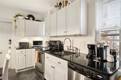 33 Marsh Street, Newport, RI 02840 - Photo 9