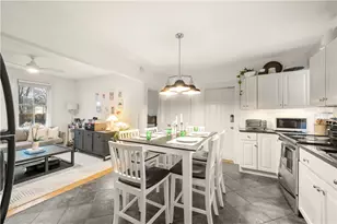 33 Marsh St, Newport, RI 02840 - Photo 11