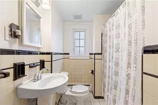 242 Wayland Ave, Providence, RI 02906 - Photo 23