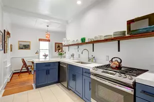 24 Hunter Ave, Newport, RI 02840 - Photo 3