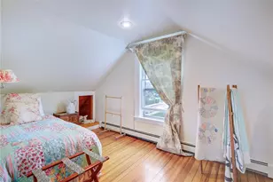 24 Hunter Ave, Newport, RI 02840 - Photo 25