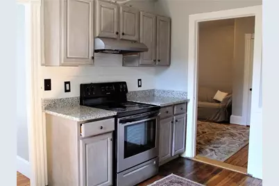 25 West Narragansett Avenue #B, Newport, RI 02840 - Photo 3