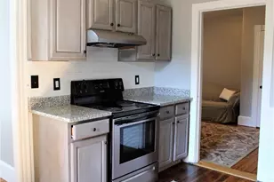 25 W Narragansett Ave, Newport, RI 02840 - Photo 3