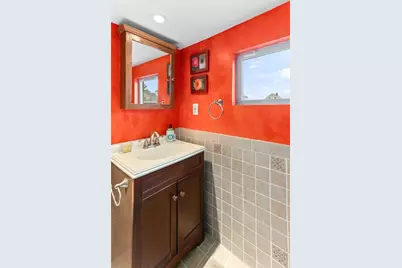 66 State Street, Pawtucket, RI 02861 - Photo 15