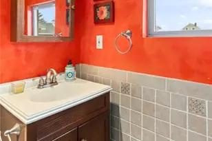 66 State St, Pawtucket, RI 02861 - Photo 15