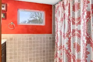 66 State St, Pawtucket, RI 02861 - Photo 17