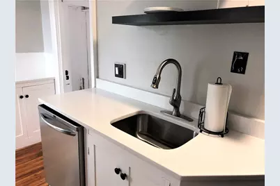 283 Spring Street #2, Newport, RI 02840 - Photo 5