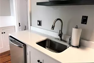 283 Spring St, Newport, RI 02840 - Photo 5