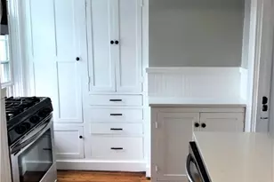 283 Spring St, Newport, RI 02840 - Photo 7