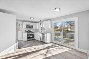 48 Narrows Rd, Bristol, RI 02809 - Photo 5