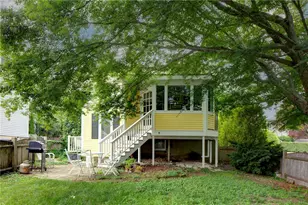 24 Hunter Ave, Newport, RI 02840 - Photo 31