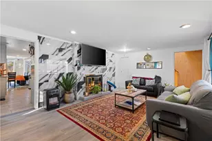 215 Rocky Point Ave, Warwick, RI 02889 - Photo 5