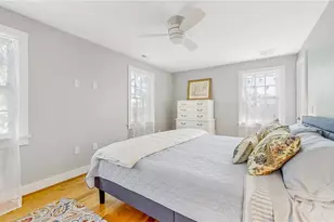 10 Robinson St, Narragansett, RI 02882 - Photo 23