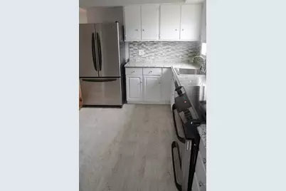 75 Larch Street, Pawtucket, RI 02860 - Photo 5