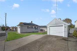 75 Larch St, Pawtucket, RI 02860 - Photo 23