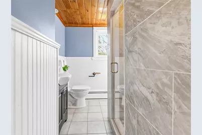 12 Earl Street, West Warwick, RI 02893 - Photo 17