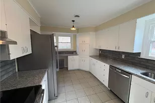 150 W Wrentham Rd, Cumberland, RI 02896 - Photo 7