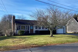 38 Eisenhower Pl, South Kingstown, RI 02879 - Photo 3