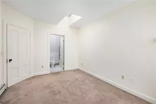 66 Webster St, Newport, RI 02840 - Photo 23