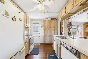 1140 Succotash Rd, Narragansett, RI 02879 - Photo 17