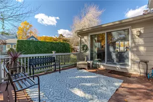 17 Woodview Dr, Cranston, RI 02920 - Photo 39