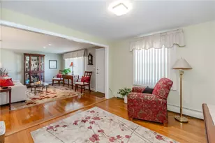 17 Woodview Dr, Cranston, RI 02920 - Photo 19