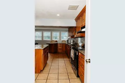 16 Ward Avenue, Middletown, RI 02842 - Photo 19