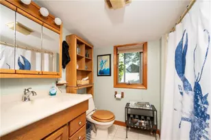 22 Harrison St, Bristol, RI 02809 - Photo 13