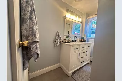 16 Smith Street, Bristol, RI 02890 - Photo 33