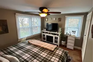 16 Smith St, Bristol, RI 02890 - Photo 27