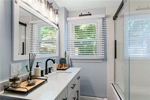 16 Smith St, Bristol, RI 02890 - Photo 31