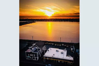 116 Aquidneck Avenue, Middletown, RI 02842 - Photo 11