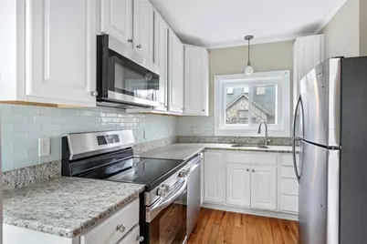 427 Spring Street #2, Newport, RI 02840 - Photo 3