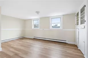 427 Spring St, Newport, RI 02840 - Photo 7