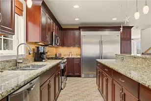 42 Lewis St, Tiverton, RI 02878 - Photo 13