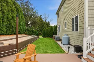 42 Lewis St, Tiverton, RI 02878 - Photo 5
