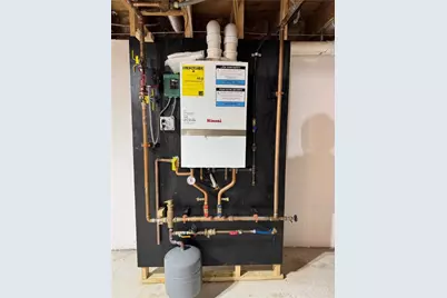 2212 Phenix Avenue, Cranston, RI 02921 - Photo 27