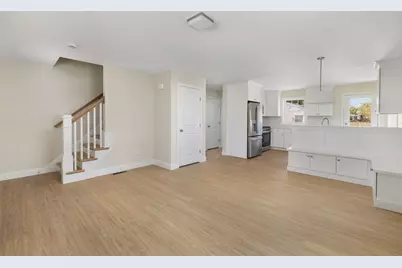 71 Pinehurst Avenue, Warwick, RI 02889 - Photo 3